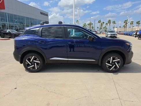 New 2026 Nissan Kicks SV w/ Cold Weather Package FWD image 8