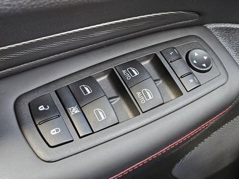 Used 2024 Dodge Durango GT image 17