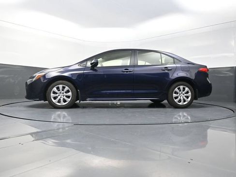 Used 2026 Toyota Corolla LE FWD image 33