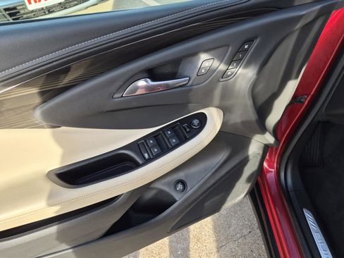 Certified 2019 Buick Envision Essence image 12