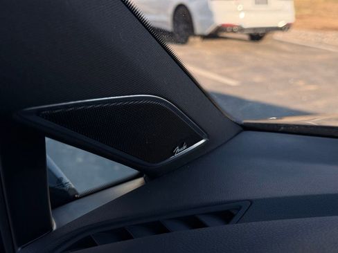 Used 2017 Volkswagen GTI SE image 25