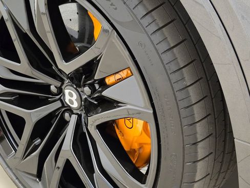 New 2026 Bentley Bentayga Speed image 14