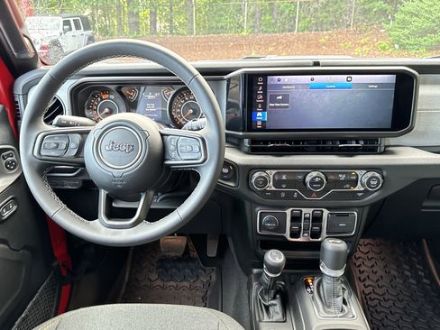 New 2025 Jeep Wrangler Sport S AWD/4WD image 28