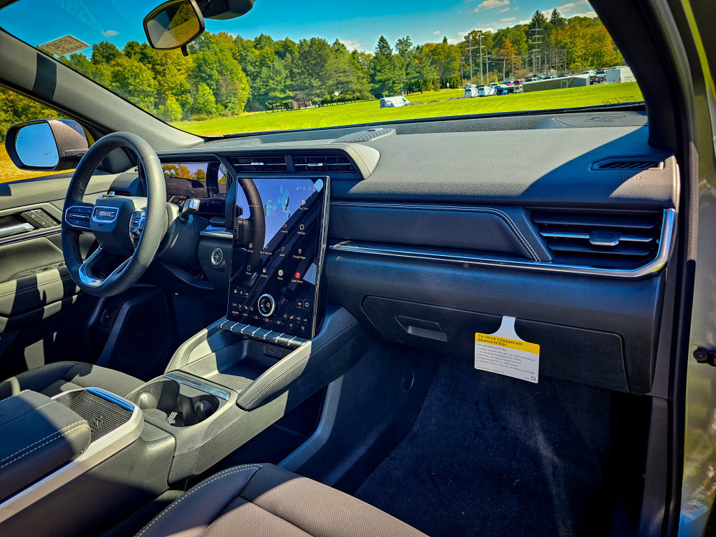 New 2027 GMC Terrain Elevation w/ Elevation Premium Package AWD/4WD image 41