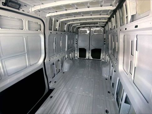 New 2025 Mercedes-Benz Sprinter 2500 image 8