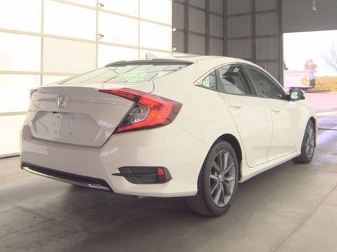 Used 2019 Honda Civic EX image 3