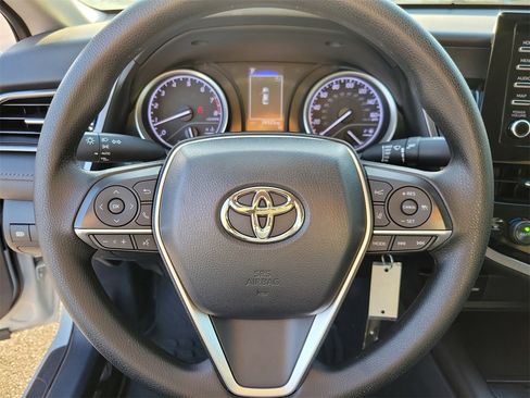 Used 2023 Toyota Camry LE image 18