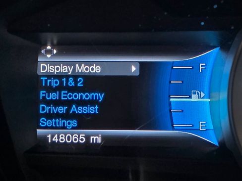 Used 2014 Ford Explorer XLT w/ Equipment Group 202A FWD image 12