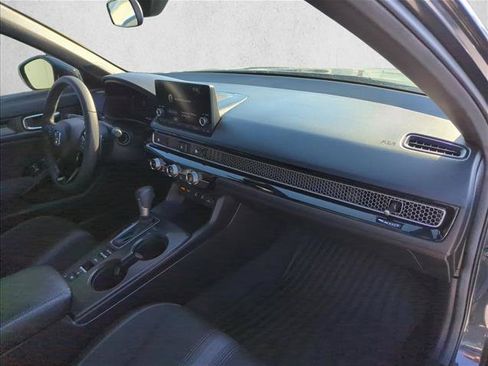 Used 2025 Honda Civic Sport image 27