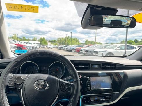 Used 2017 Toyota Corolla iM FWD image 17