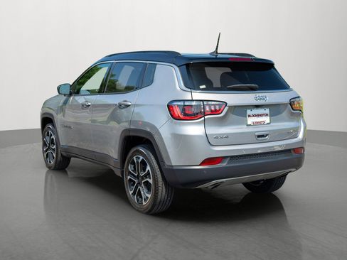 Used 2023 Jeep Compass Limited w/ Sun and Sound Group AWD/4WD image 5