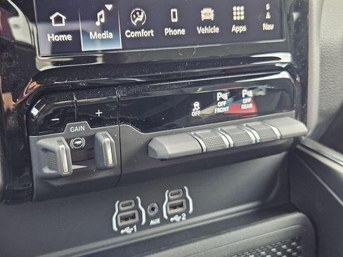 New 2026 RAM 1500 Big Horn AWD/4WD image 29
