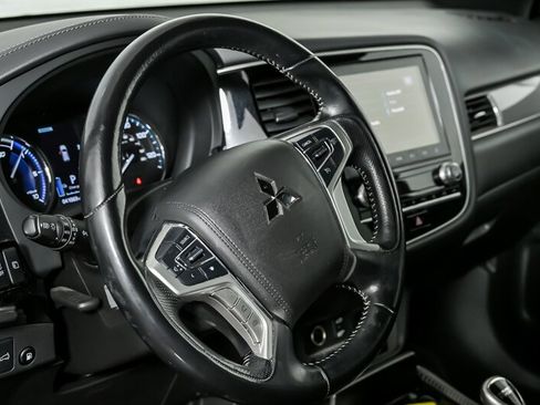 Used 2021 Mitsubishi Outlander SEL image 22