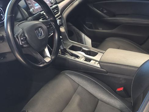 Used 2020 Honda Accord Sport image 14
