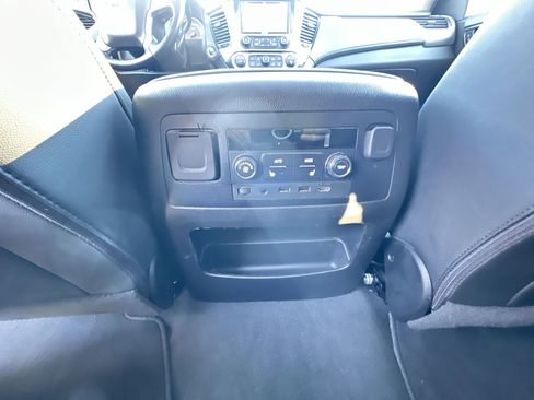 Used 2019 Chevrolet Tahoe LT image 22
