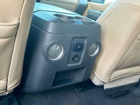 Used 2012 Ford F250 Lariat w/ Lariat Interior Pkg image 27