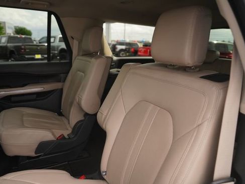 Used 2024 Ford Expedition Max Limited image 14