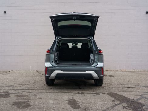 Used 2025 Volkswagen Tiguan S AWD/4WD image 14