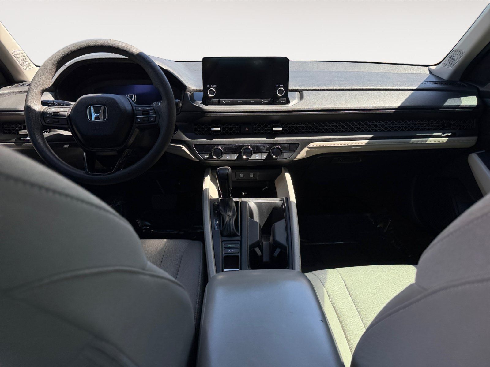 Used 2023 Honda Accord EX image 10