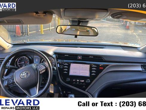 Used 2019 Toyota Camry SE image 26