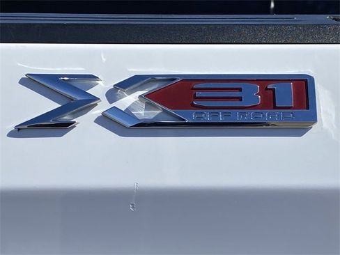 Used 2023 GMC Sierra 1500 SLT w/ SLT Premium Package image 35