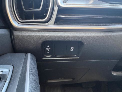 Used 2025 Kia Sorento S w/ Panoramic Sunroof Package FWD image 35