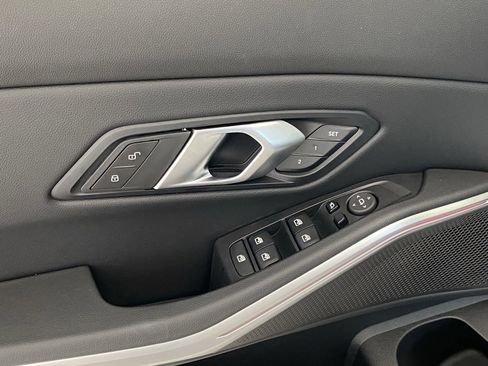 Used 2025 BMW 330i xDrive Sedan w/ Convenience Package image 26