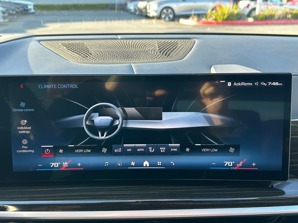 Used 2024 BMW X7 M60i w/ Climate Comfort Package AWD/4WD image 24