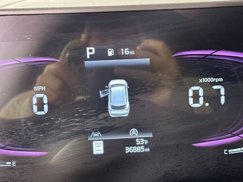 Used 2024 Kia Sportage EX image 18