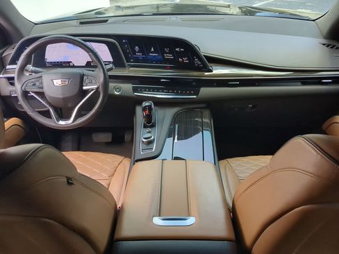 Used 2021 Cadillac Escalade Premium Luxury AWD/4WD image 16