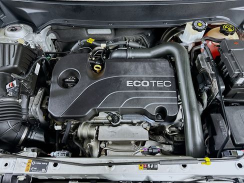 Used 2018 Chevrolet Equinox LT image 31