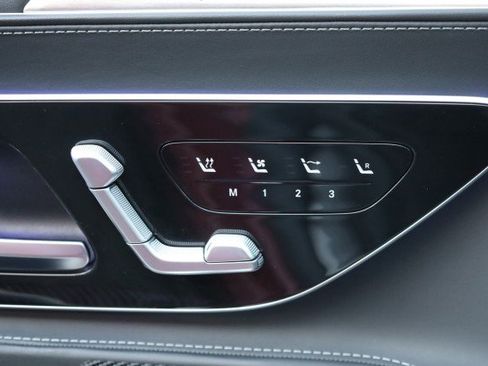 Used 2022 Mercedes-Benz SL 63 AMG 4MATIC image 36