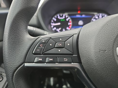 Used 2024 Nissan Sentra SV image 16