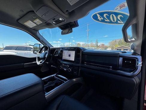 Used 2024 Ford F250 Lariat AWD/4WD image 30