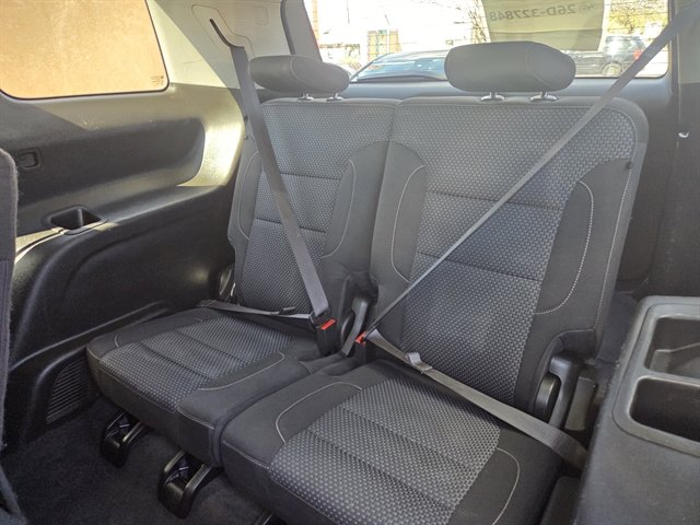 Used 2020 GMC Acadia SLE w/ Driver Convenience Package FWD image 11