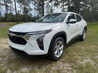 New 2026 Chevrolet Trax LS w/ LS Convenience Package FWD video 1
