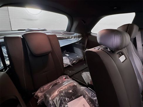 New 2025 Mercedes-Benz GLS 580 4MATIC image 29