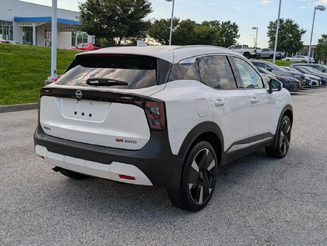 Used 2025 Nissan Kicks SR w/ SR Premium Package AWD/4WD image 3