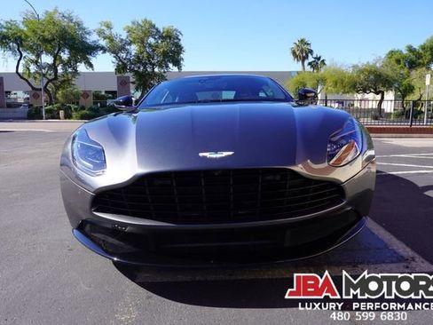 Used 2020 Aston Martin DB11 Coupe image 44