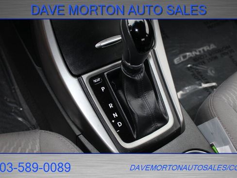 Used 2016 Hyundai Elantra SE image 13