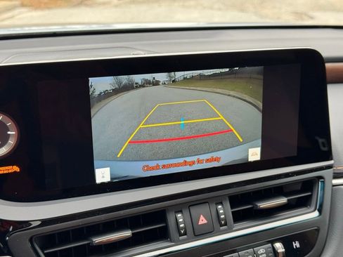 New 2025 Lexus ES 350 w/ Premium Package image 4