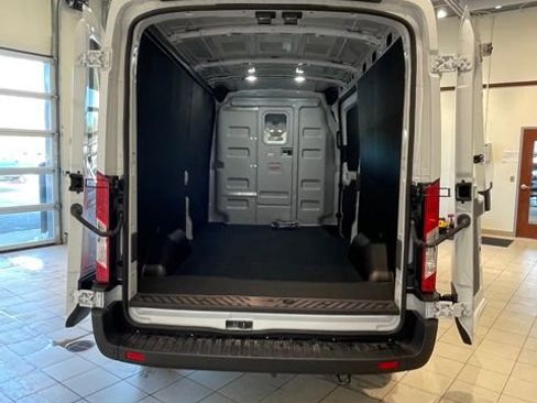 Used 2023 Ford E-Transit Medium Roof w/ Interior Upgrade Package image 7
