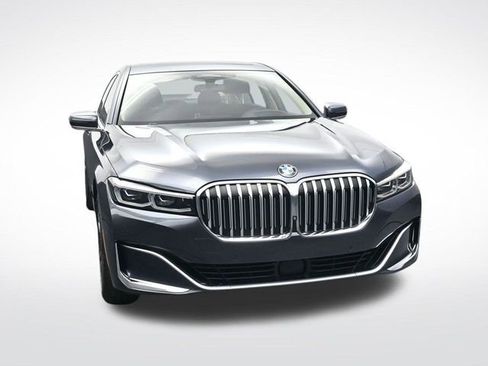 Used 2020 BMW 750i xDrive image 11