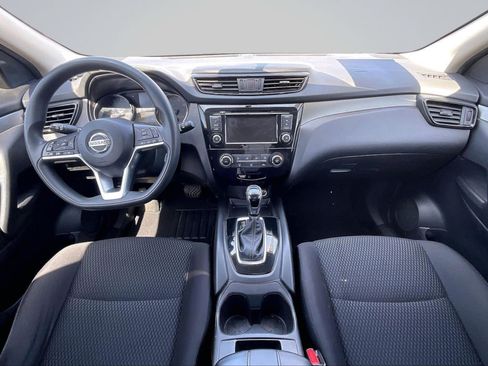 Used 2019 Nissan Rogue Sport S FWD image 16
