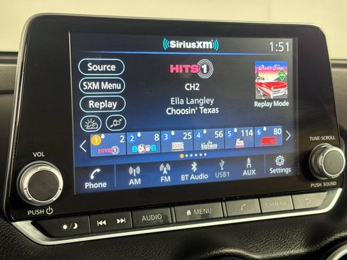 Used 2025 Nissan Sentra SV FWD image 14