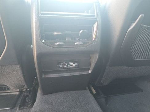Used 2023 Jeep Grand Cherokee Laredo X AWD/4WD image 25