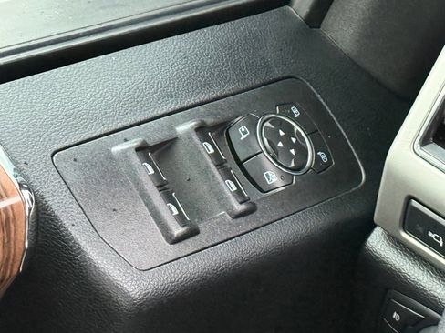 Used 2017 Ford F150 Lariat w/ Equipment Group 501A Mid AWD/4WD image 37