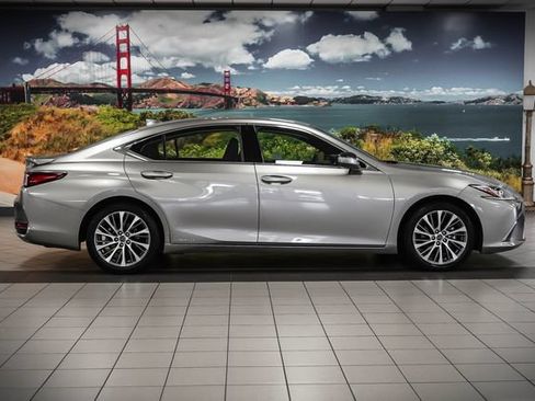Used 2019 Lexus ES 300h w/ Premium Package FWD image 5