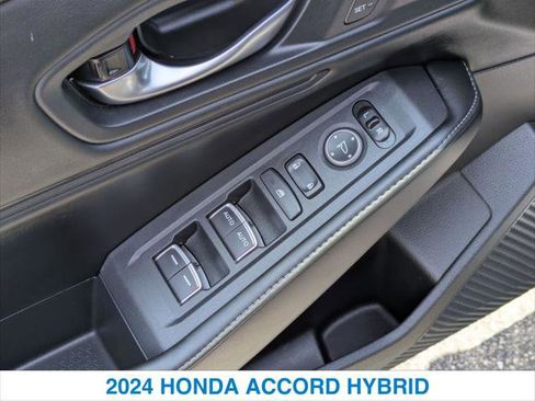Used 2024 Honda Accord Sport image 13