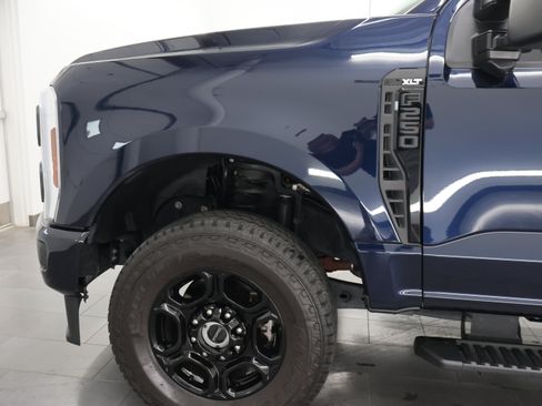 Used 2024 Ford F250 XLT w/ XLT Premium Package AWD/4WD image 35